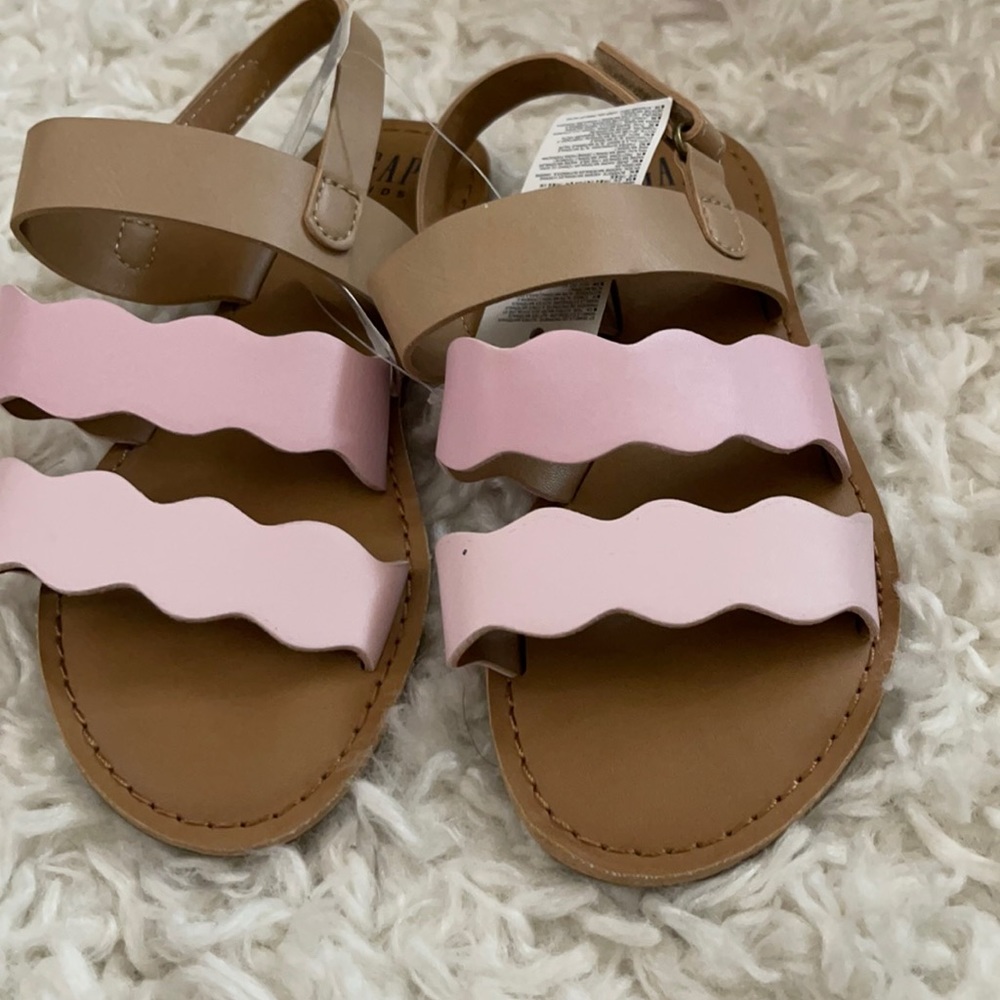 Girls sandals